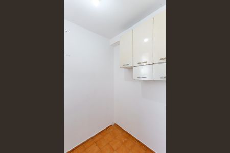 Dormitório de Serviço de apartamento para alugar com 3 quartos, 96m² em Vila Diva, São Paulo