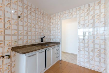 Apartamento para alugar com 96m², 3 quartos e sem vaga Apartamento para alugar com 96m², 3 quartos e sem vagaCozinha