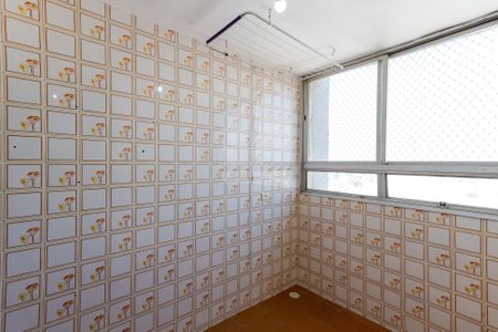 Apartamento para alugar com 96m², 3 quartos e sem vaga Apartamento para alugar com 96m², 3 quartos e sem vagaÁrea de Serviço