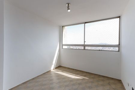Apartamento para alugar com 96m², 3 quartos e sem vaga Apartamento para alugar com 96m², 3 quartos e sem vagaDormitório 1