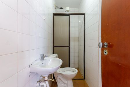 Apartamento para alugar com 96m², 3 quartos e sem vaga Apartamento para alugar com 96m², 3 quartos e sem vagaBanheiro de serviço