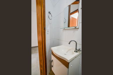Banheiro Social de apartamento para alugar com 2 quartos, 41m² em Vila Alice, Santo André