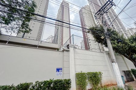 Fachada com Plaquinha de apartamento à venda com 4 quartos, 315m² em Chácara Califórnia, São Paulo