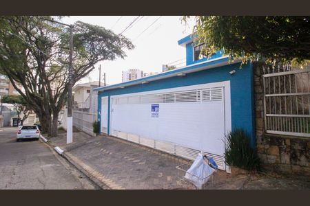 Casa à venda com 4 quartos, 240m² em Jardim Avelino, São Paulo