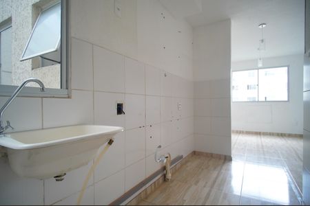 Cozinha de apartamento à venda com 2 quartos, 43m² em Santos Dumont, São Leopoldo