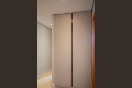 Apartamento à venda com 80m², 3 quartos e 2 vagasCorredor