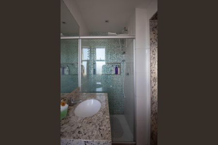 Apartamento à venda com 80m², 3 quartos e 2 vagasBanheiro da Suíte