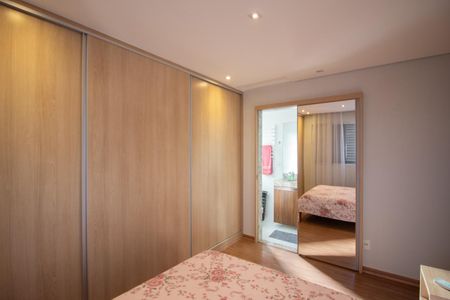 Apartamento à venda com 80m², 3 quartos e 2 vagasSuíte