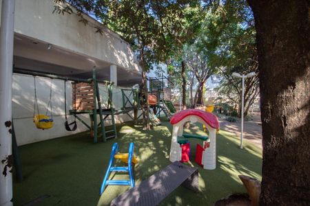 Apartamento à venda com 80m², 3 quartos e 2 vagasÁrea comum - Playground