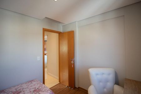 Apartamento à venda com 80m², 3 quartos e 2 vagasQuarto 1
