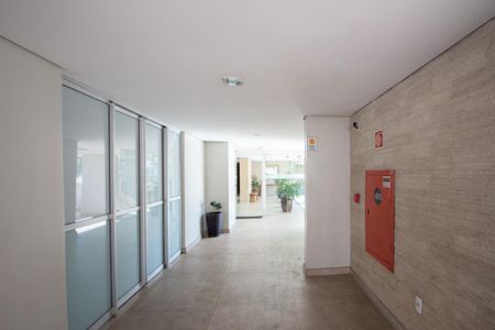Apartamento à venda com 80m², 3 quartos e 2 vagasÁrea comum - Hall de Entrada