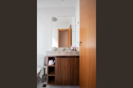 Apartamento à venda com 80m², 3 quartos e 2 vagasBanheiro Social