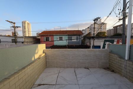 Casa para alugar com 230m², 2 quartos e 2 vagas Casa para alugar com 230m², 2 quartos e 2 vagasTerraço Quarto 2