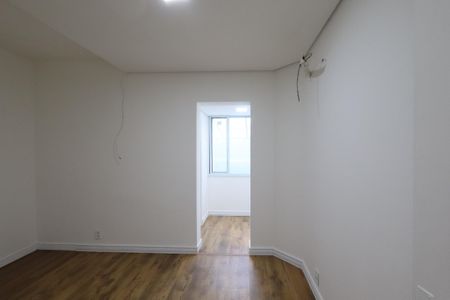 Casa para alugar com 230m², 2 quartos e 2 vagas Casa para alugar com 230m², 2 quartos e 2 vagasQuarto 1 Fundos - Suite