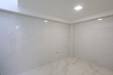 Casa para alugar com 230m², 2 quartos e 2 vagas Casa para alugar com 230m², 2 quartos e 2 vagasÁrea de Serviço