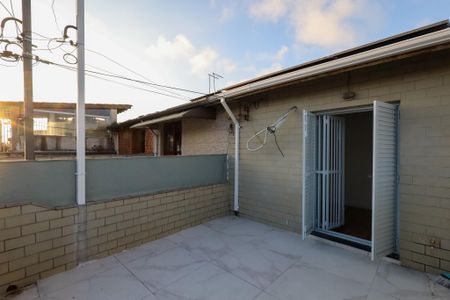 Casa para alugar com 230m², 2 quartos e 2 vagas Casa para alugar com 230m², 2 quartos e 2 vagasTerraço Quarto 2