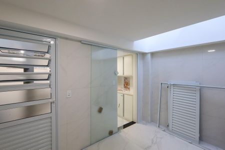Casa para alugar com 230m², 2 quartos e 2 vagas Casa para alugar com 230m², 2 quartos e 2 vagasÁrea de Serviço