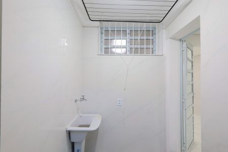 Casa para alugar com 230m², 2 quartos e 2 vagas Casa para alugar com 230m², 2 quartos e 2 vagasÁrea de Serviço