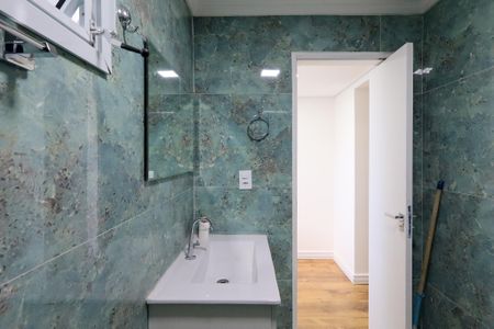 Casa para alugar com 230m², 2 quartos e 2 vagas Casa para alugar com 230m², 2 quartos e 2 vagasBanheiro da Suíte