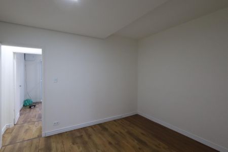 Casa para alugar com 230m², 2 quartos e 2 vagas Casa para alugar com 230m², 2 quartos e 2 vagasQuarto 1 Fundos - Suite