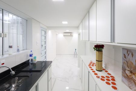 Cozinha de casa para alugar com 2 quartos, 230m² em Socorro, São Paulo