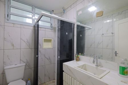Casa para alugar com 230m², 2 quartos e 2 vagas Casa para alugar com 230m², 2 quartos e 2 vagasBanheiro Social