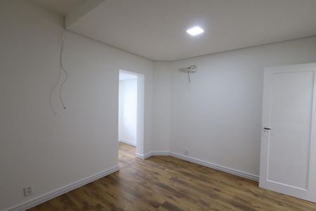 Casa para alugar com 230m², 2 quartos e 2 vagas Casa para alugar com 230m², 2 quartos e 2 vagasQuarto 1 Fundos - Suite
