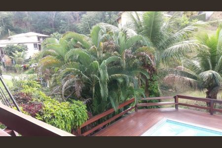 Casa à venda com 4 quartos, 302m² em Pendotiba, Niterói