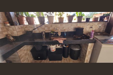 Área de Serviço de casa para alugar com 3 quartos, 360m² em Niterói, Betim