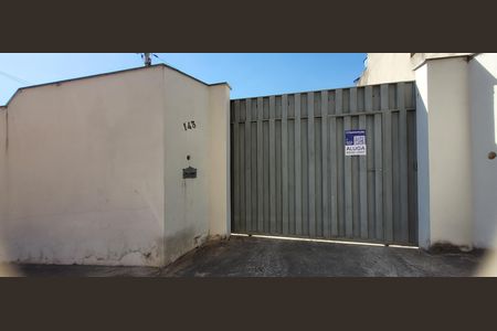 fachada de casa para alugar com 3 quartos, 360m² em Niterói, Betim