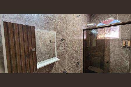banheiro térreo de casa para alugar com 3 quartos, 360m² em Niterói, Betim