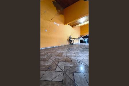Casa à venda com 6 quartos, 273m² em Km 18, Osasco