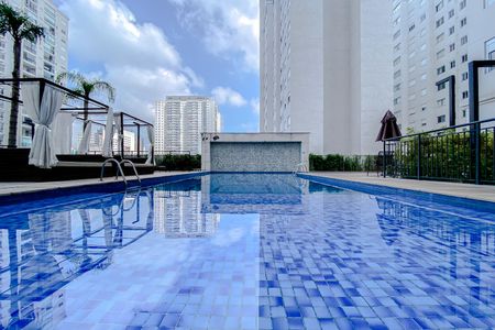 Apartamento à venda com 55m², 2 quartos e 1 vaga Apartamento à venda com 55m², 2 quartos e 1 vagaÁrea comum - Piscina