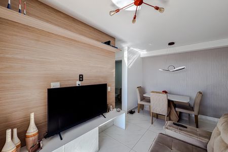 Apartamento à venda com 55m², 2 quartos e 1 vaga Apartamento à venda com 55m², 2 quartos e 1 vagaSala