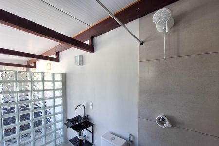 Banheiro da Suíte 1 de apartamento para alugar com 2 quartos, 90m² em Itacoatiara, Niterói