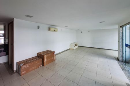 Área comum de apartamento para alugar com 2 quartos, 90m² em Itacoatiara, Niterói