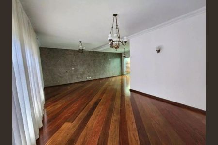 Casa para alugar com 255m², 3 quartos e 5 vagasFoto 03