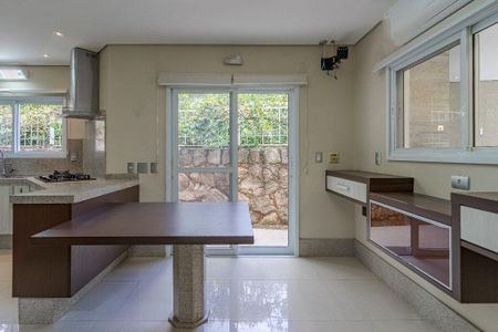 Casa à venda com 402m², 4 quartos e 6 vagas