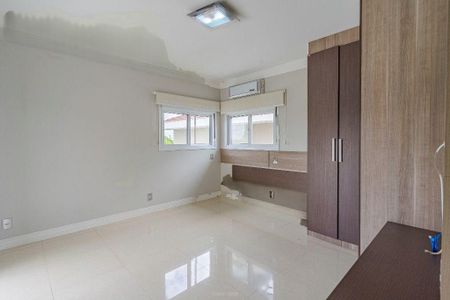Casa à venda com 402m², 4 quartos e 6 vagas