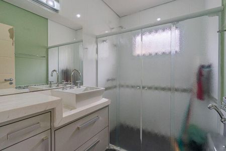 Casa à venda com 402m², 4 quartos e 6 vagas