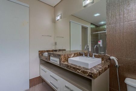 Casa à venda com 402m², 4 quartos e 6 vagas