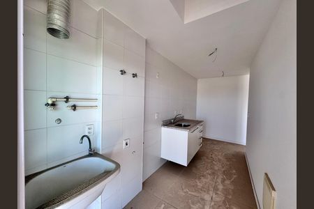 Apartamento para alugar com 135m², 2 quartos e 2 vagas Apartamento para alugar com 135m², 2 quartos e 2 vagasCozinha e Área de Serviço