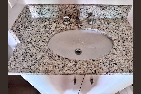 Apartamento para alugar com 135m², 2 quartos e 2 vagas Apartamento para alugar com 135m², 2 quartos e 2 vagasSuíte - Banheiro Social