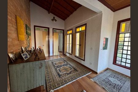 Casa à venda com 502m², 5 quartos e 6 vagas