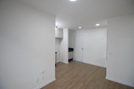 Sala  de apartamento para alugar com 2 quartos, 47m² em Vila das Bandeiras, Guarulhos