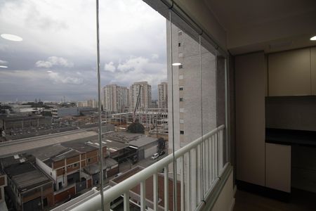 Varanda  de apartamento para alugar com 2 quartos, 47m² em Vila das Bandeiras, Guarulhos