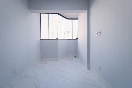 Apartamento para alugar com 93m², 3 quartos e 1 vaga Apartamento para alugar com 93m², 3 quartos e 1 vagaSala