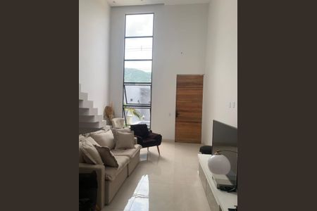 Sala de casa de condomínio para alugar com 3 quartos, 300m² em Vargem Pequena, Rio de Janeiro