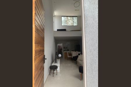 Casa de condomínio para alugar com 300m², 3 quartos e 1 vaga Casa de condomínio para alugar com 300m², 3 quartos e 1 vagaEntrada
