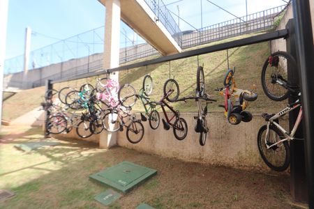 Área comum - Bicicletário de apartamento para alugar com 2 quartos, 49m² em Jardim da Laranjeira (zona Leste), São Paulo